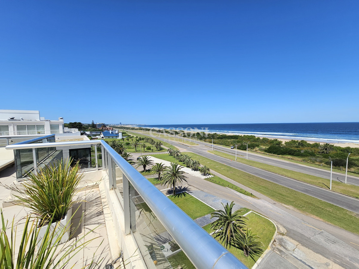 Apartamento ID.2538 - Exclusividad en brava - 3 dormitorios en suite con barbacoa y jacuzzi.