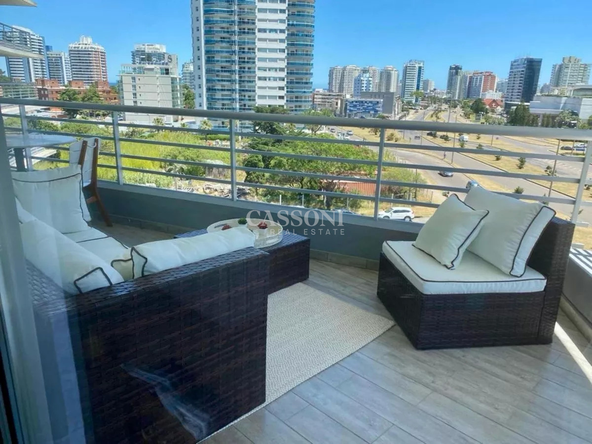 Apartamento ID.2793 - Apartamento en venta de 2 dormitorios, Torre de categoría.