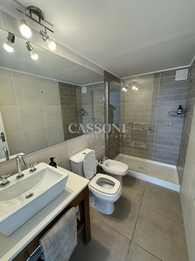 Apartamento ID.4252 - Alquiler temporal - Ocean Drive Full Amenities. 1 Dormitorio y medio