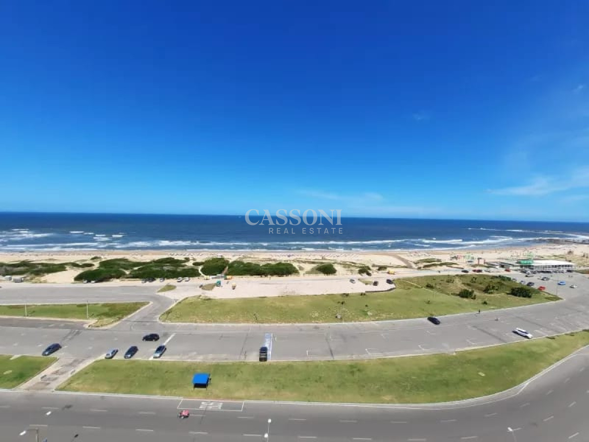 Apartamento ID.2957 - Apartamento en Venta y alquiler Frente Al Mar, Playa Brava.
