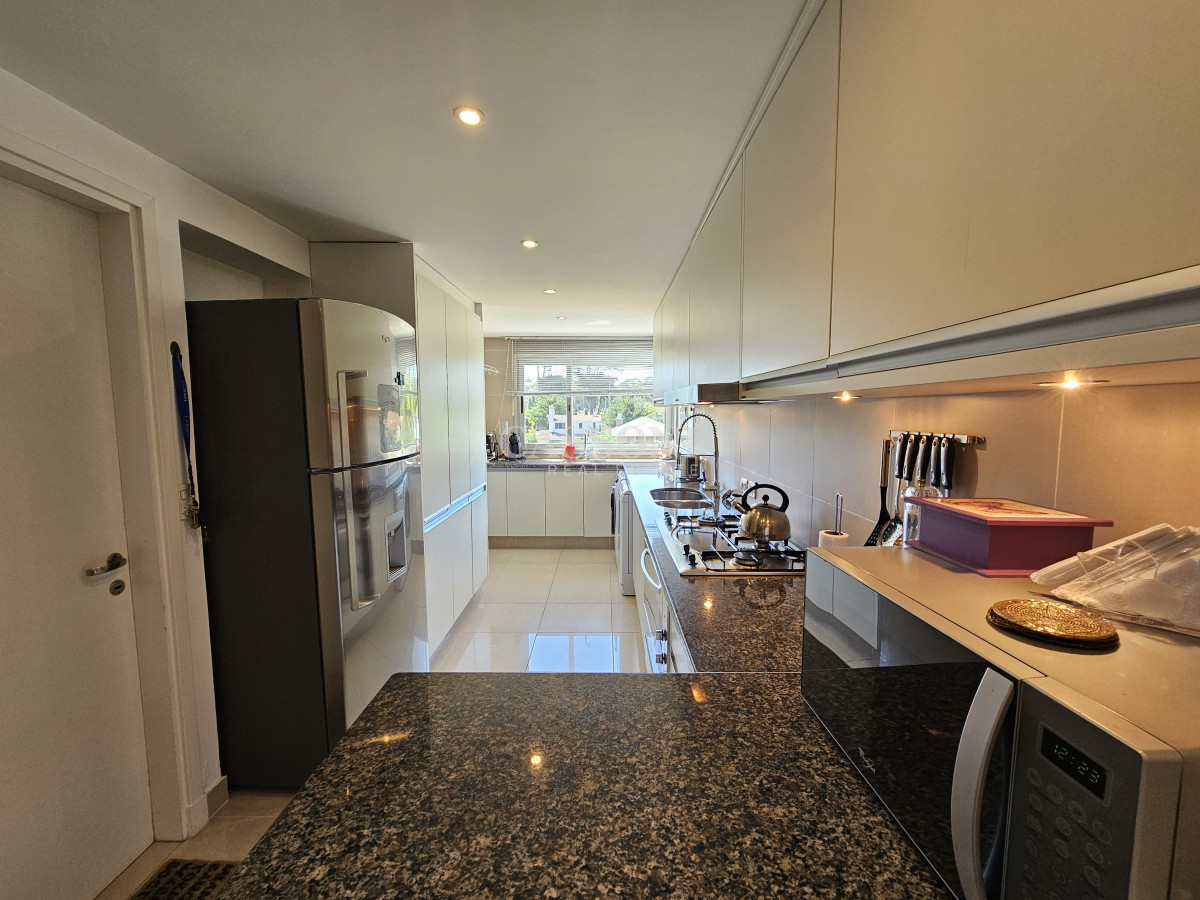 Apartamento ID.2538 - Exclusividad en brava - 3 dormitorios en suite con barbacoa y jacuzzi.