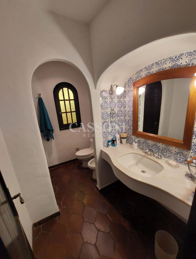 Casa ID.2889 - Casa en Venta, Parada de Playa Mansa, Punta del Este