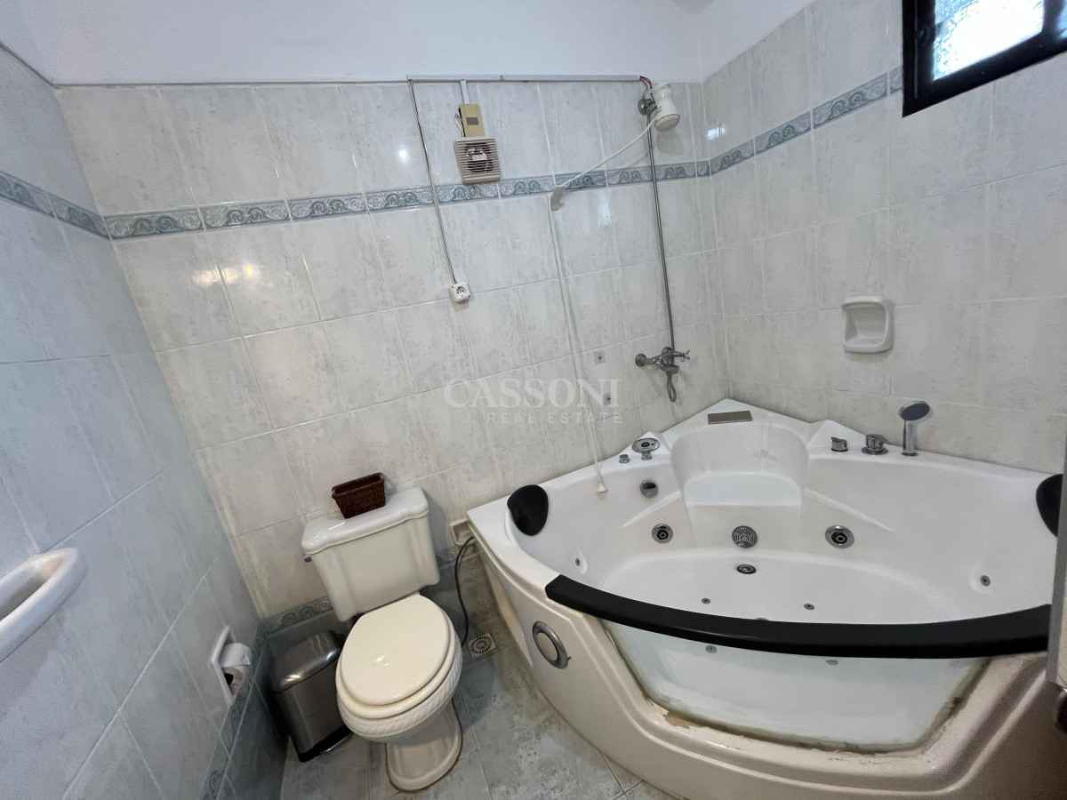 Casa ID.4196 - Jardines de cordoba - Proximo a los colegios 3 dormitorios.