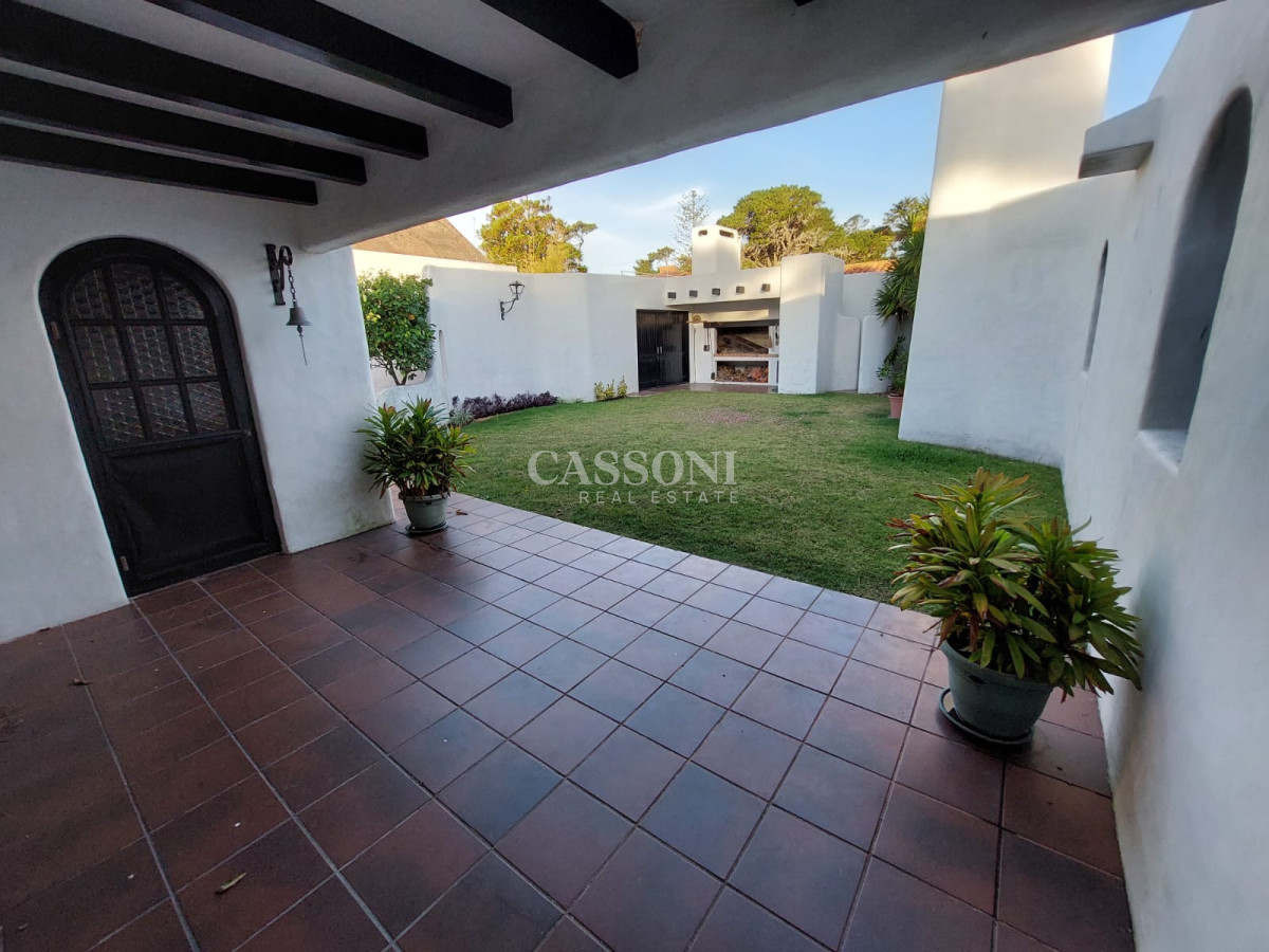 Casa ID.2889 - Casa en Venta, Parada de Playa Mansa, Punta del Este