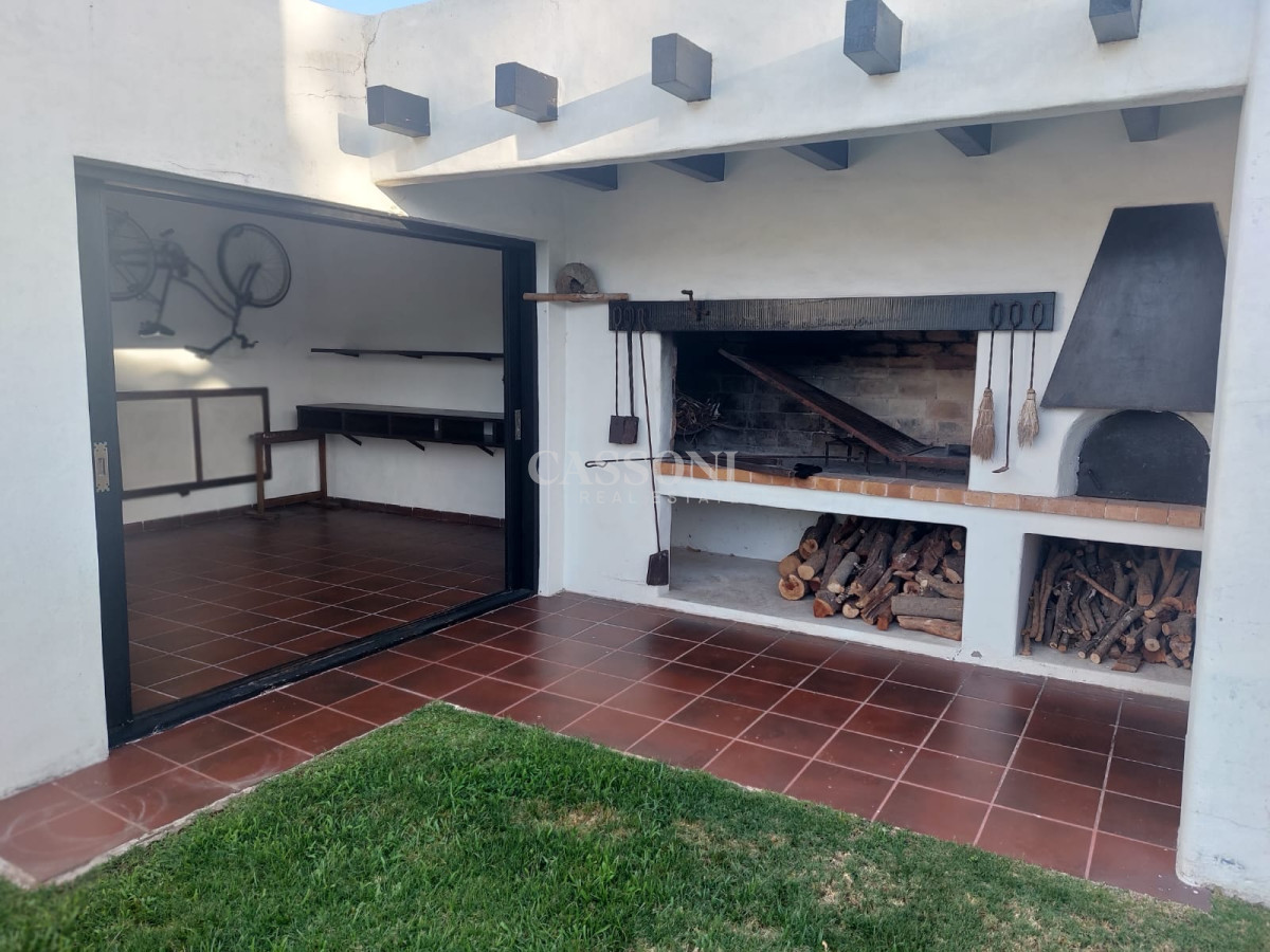 Casa ID.2889 - Casa en Venta, Parada de Playa Mansa, Punta del Este