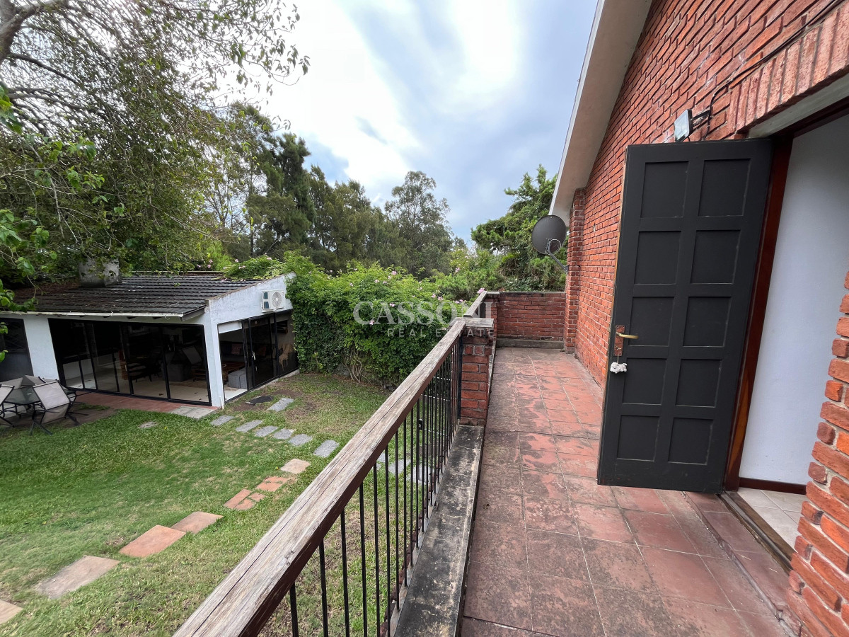 Casa ID.4196 - Jardines de cordoba - Proximo a los colegios 3 dormitorios.