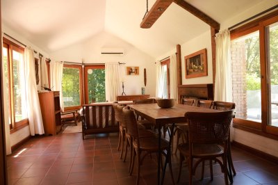 Casa en venta 4 dormitorios - Pinares Piscina Climatizada.
