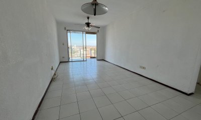 Apartamento en venta - 3 dormitorios Barrio Ipora.