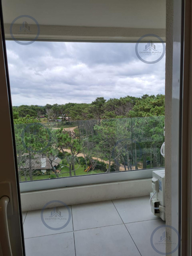 Apartamento ID.2421 - Apartamento de 4 Dormitorios y Parrillero Frente al Mar, Pinares Playa Mansa