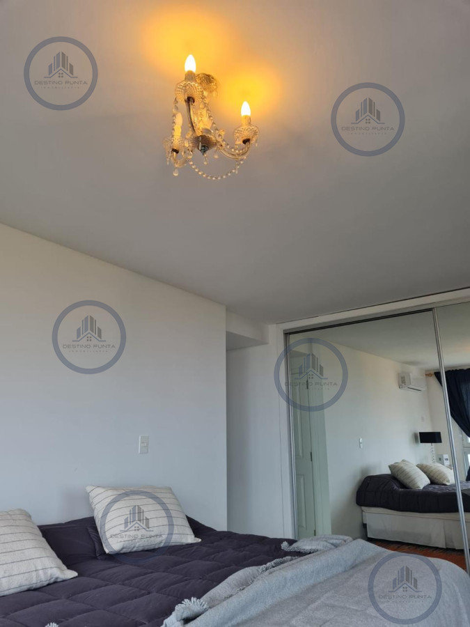 Apartamento ID.2421 - Apartamento de 4 Dormitorios y Parrillero Frente al Mar, Pinares Playa Mansa