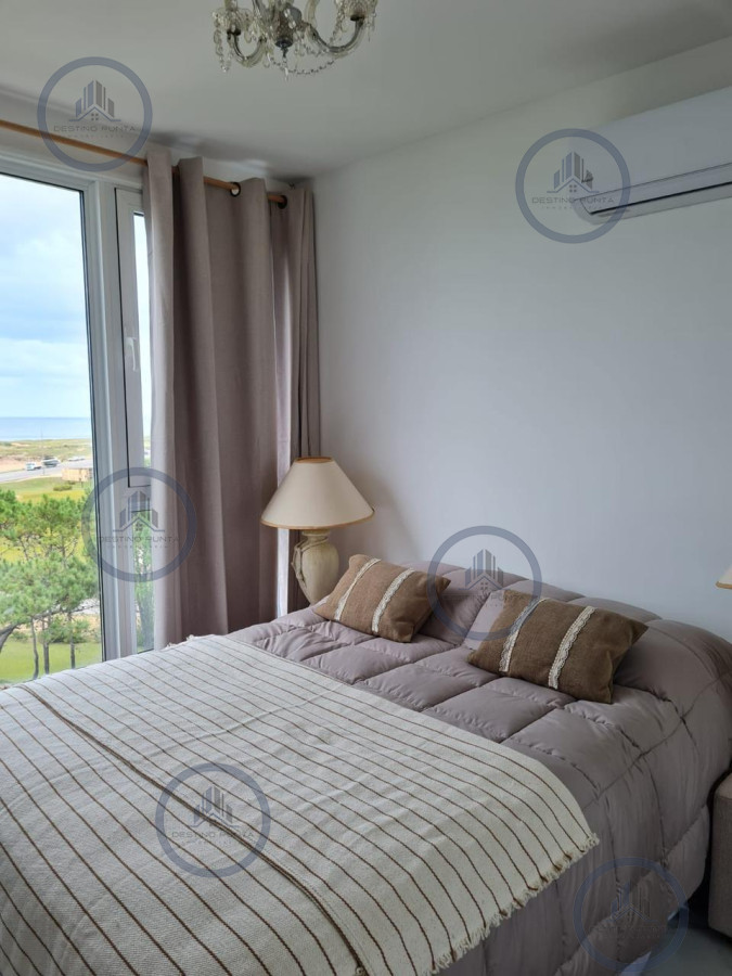 Apartamento ID.2421 - Apartamento de 4 Dormitorios y Parrillero Frente al Mar, Pinares Playa Mansa