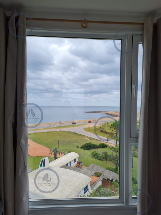 Apartamento ID.2421 - Apartamento de 4 Dormitorios y Parrillero Frente al Mar, Pinares Playa Mansa