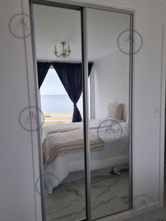Apartamento ID.2421 - Apartamento de 4 Dormitorios y Parrillero Frente al Mar, Pinares Playa Mansa