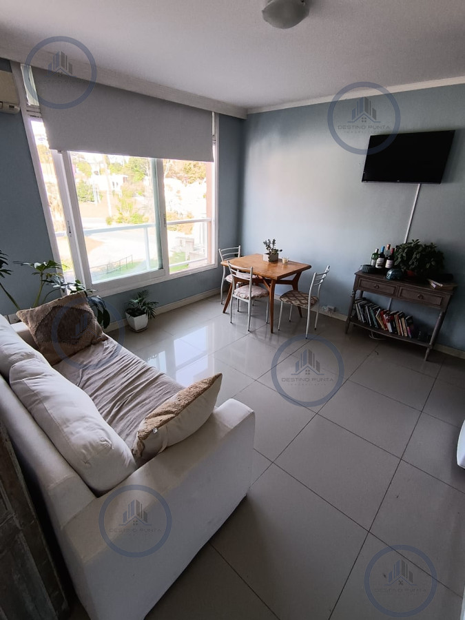 Apartamento ID.2380 - Apartamento en Venta, Monoambiente con Servicios, Aidy Grill Punta del Este