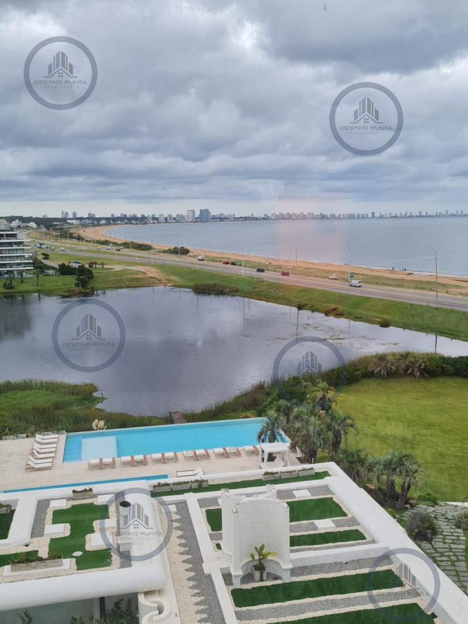 Apartamento ID.2421 - Apartamento de 4 Dormitorios y Parrillero Frente al Mar, Pinares Playa Mansa