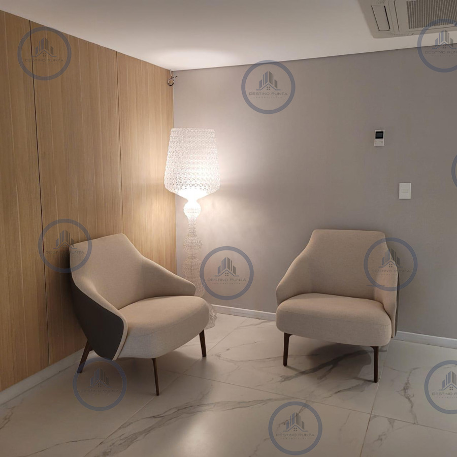 Apartamento ID.2421 - Apartamento de 4 Dormitorios y Parrillero Frente al Mar, Pinares Playa Mansa