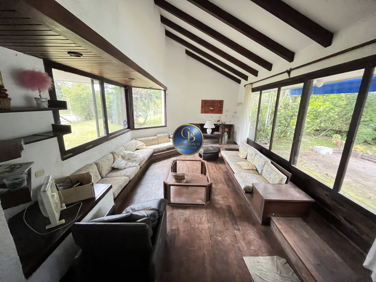 Casa ID.1343 - Casa En Venta o alquiler anual, Zona Cantegril.