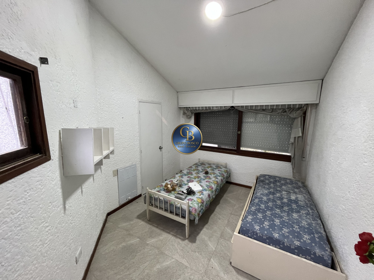 Casa ID.1343 - Casa En Venta o alquiler anual, Zona Cantegril.