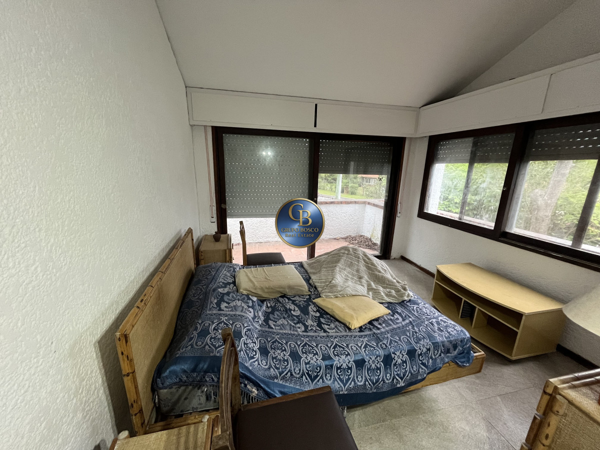 Casa ID.1343 - Casa En Venta o alquiler anual, Zona Cantegril.