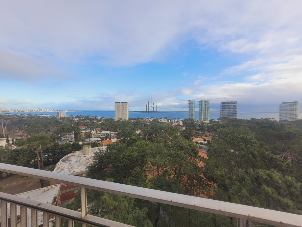 Apartamento ID.3518 - Apartamento En Venta 3 dormitorios a 400 metros del mar!! 