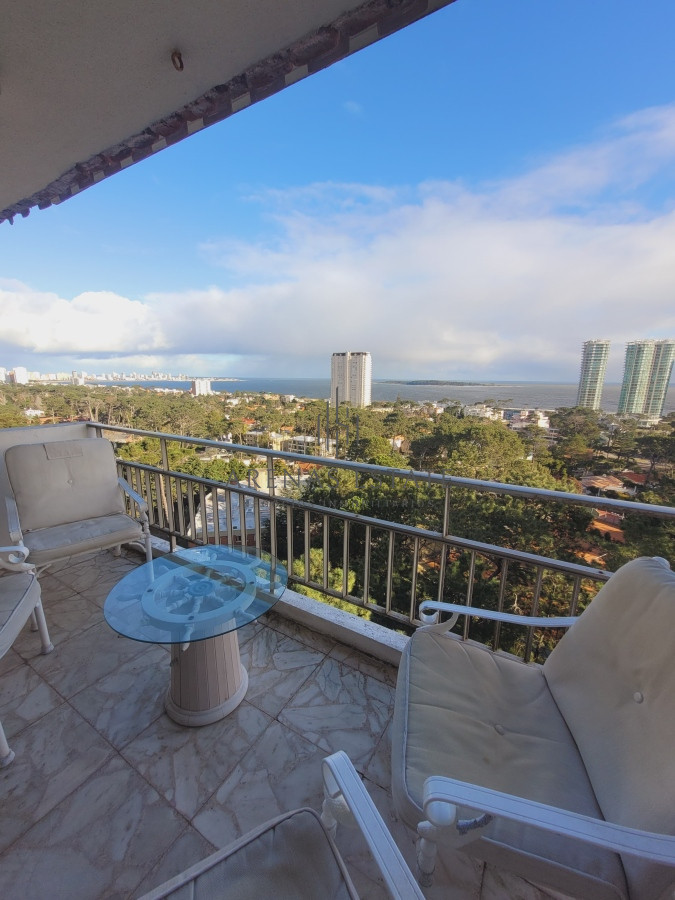 Apartamento ID.3518 - Apartamento En Venta 3 dormitorios a 400 metros del mar!! 