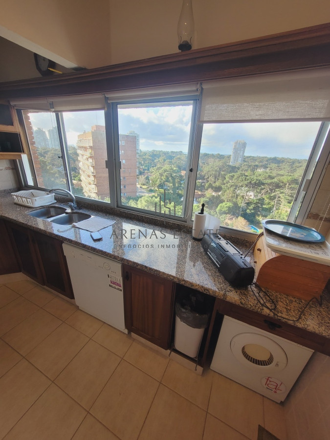 Apartamento ID.3518 - Apartamento En Venta 3 dormitorios a 400 metros del mar!! 