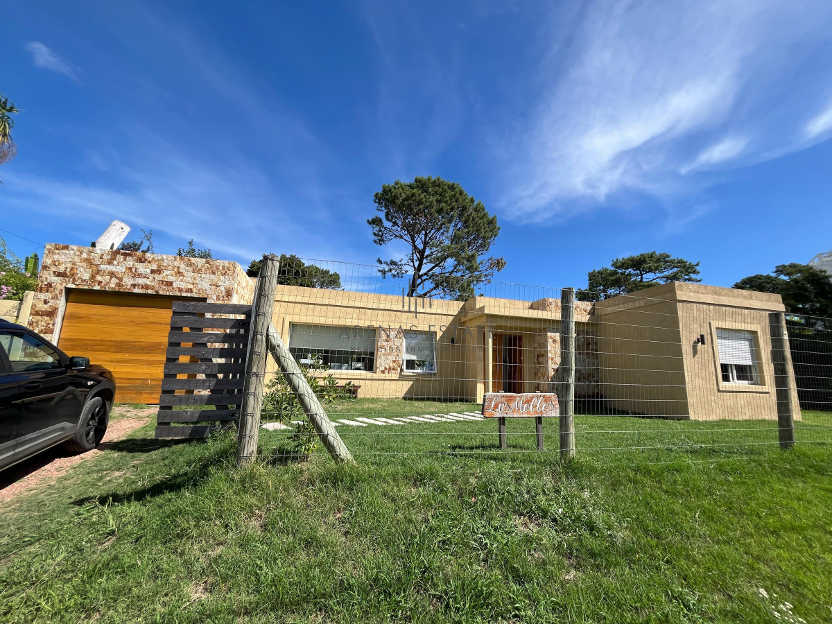 Casa ID.3454 - Alquiler Anual o Invernal, Lugano Punta Del Este.