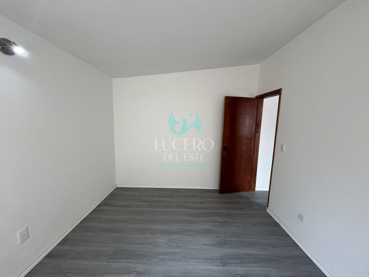 Casa ID.1763 - Casa en venta - 4 Dormitorios centro Maldonado