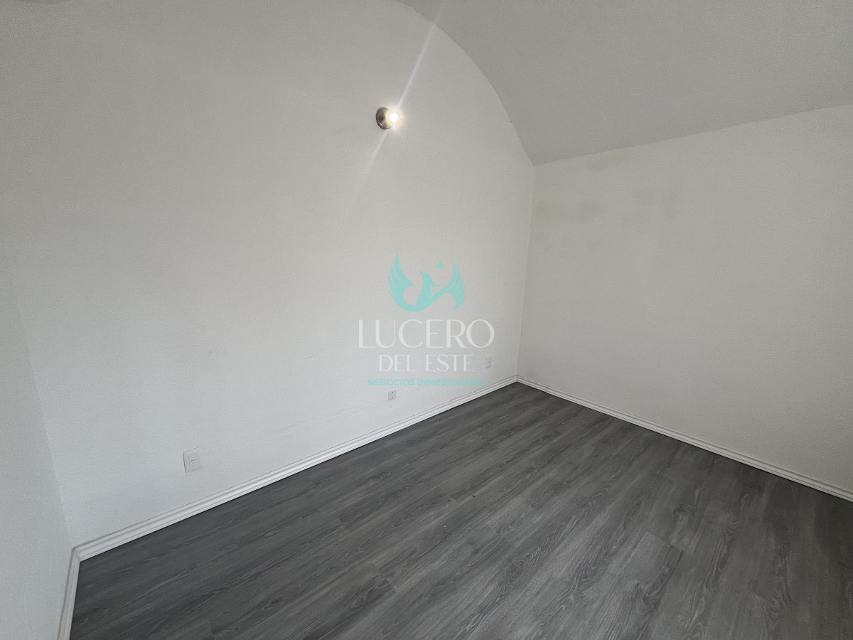 Casa ID.1763 - Casa en venta - 4 Dormitorios centro Maldonado