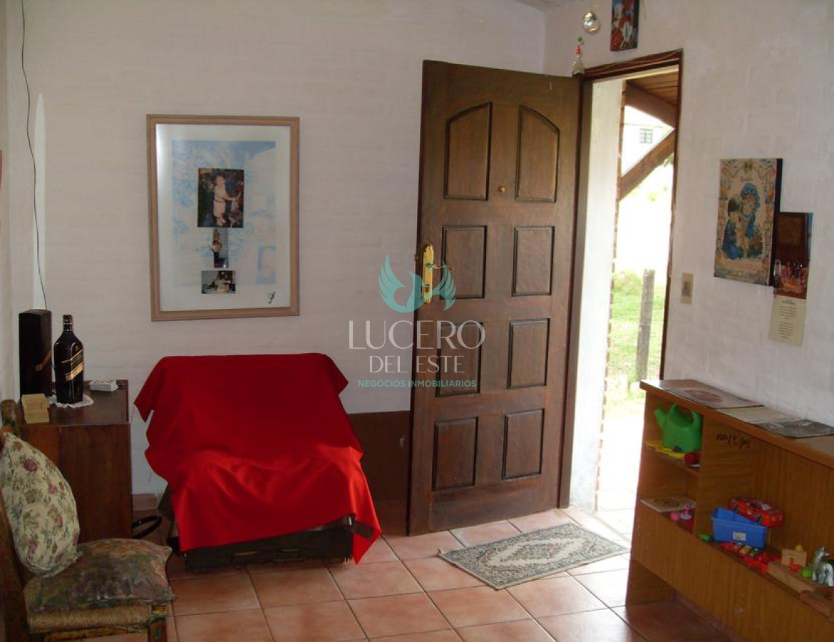 Casa ID.1765 - Casa en venta - Lausana 3 dormitorios + Dep completa.