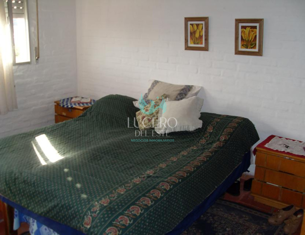 Casa ID.1765 - Casa en venta - Lausana 3 dormitorios + Dep completa.