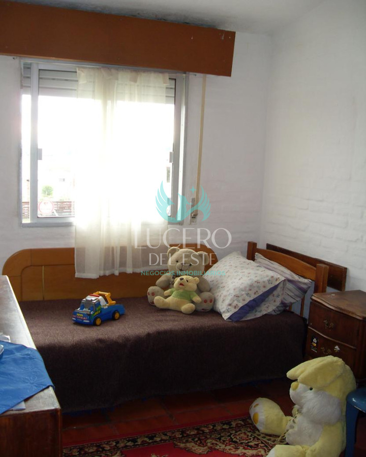 Casa ID.1765 - Casa en venta - Lausana 3 dormitorios + Dep completa.