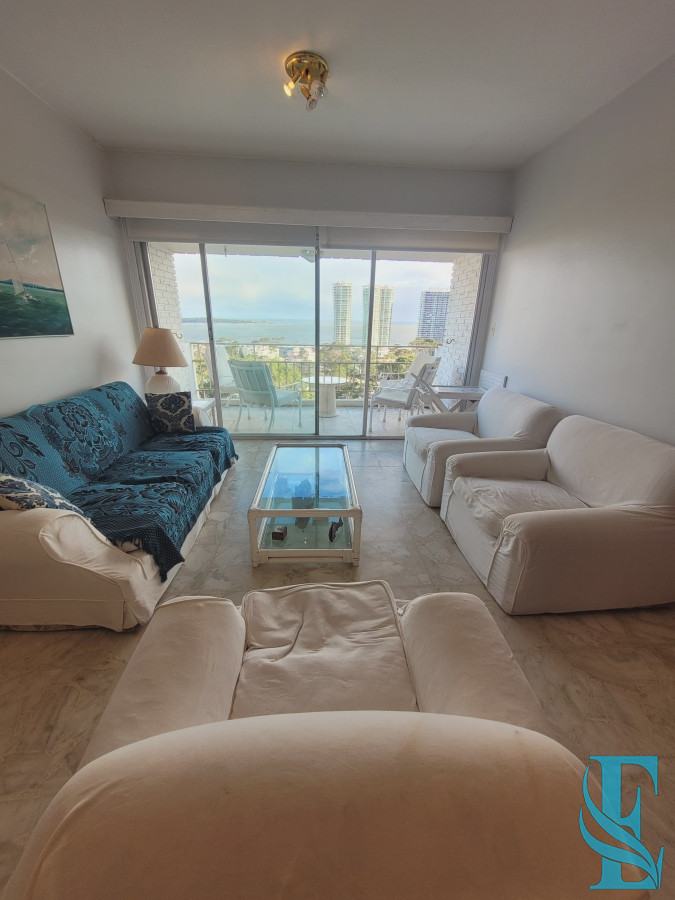 Apartamento ID.557 - Apartamento En Venta 3 dormitorios a 400 metros del mar!! 