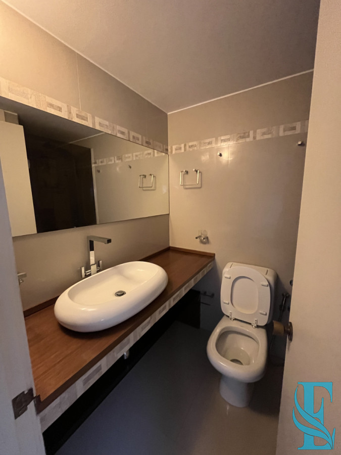 Apartamento ID.438 - Apartamento en venta, puerto Punta del Este.