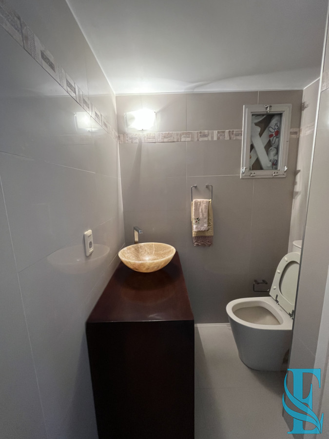 Apartamento ID.438 - Apartamento en venta, puerto Punta del Este.