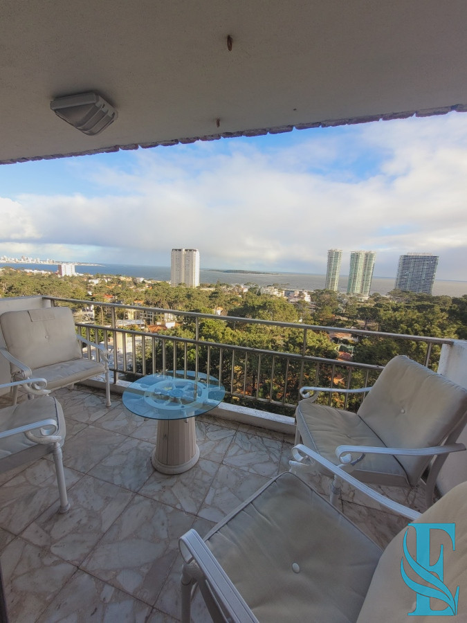Apartamento ID.557 - Apartamento En Venta 3 dormitorios a 400 metros del mar!! 