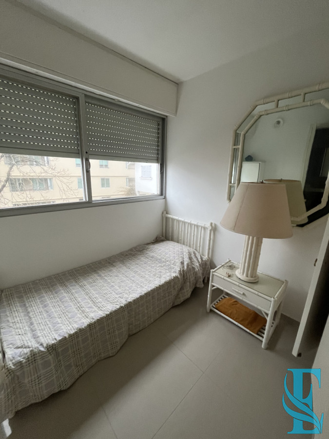 Apartamento ID.438 - Apartamento en venta, puerto Punta del Este.