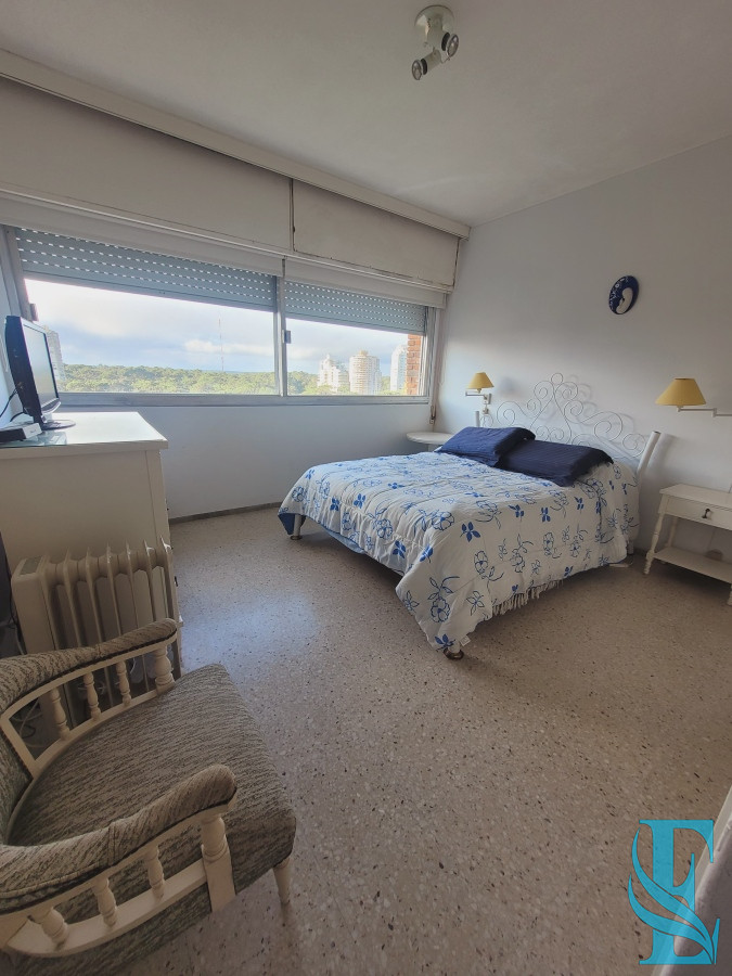 Apartamento ID.557 - Apartamento En Venta 3 dormitorios a 400 metros del mar!! 