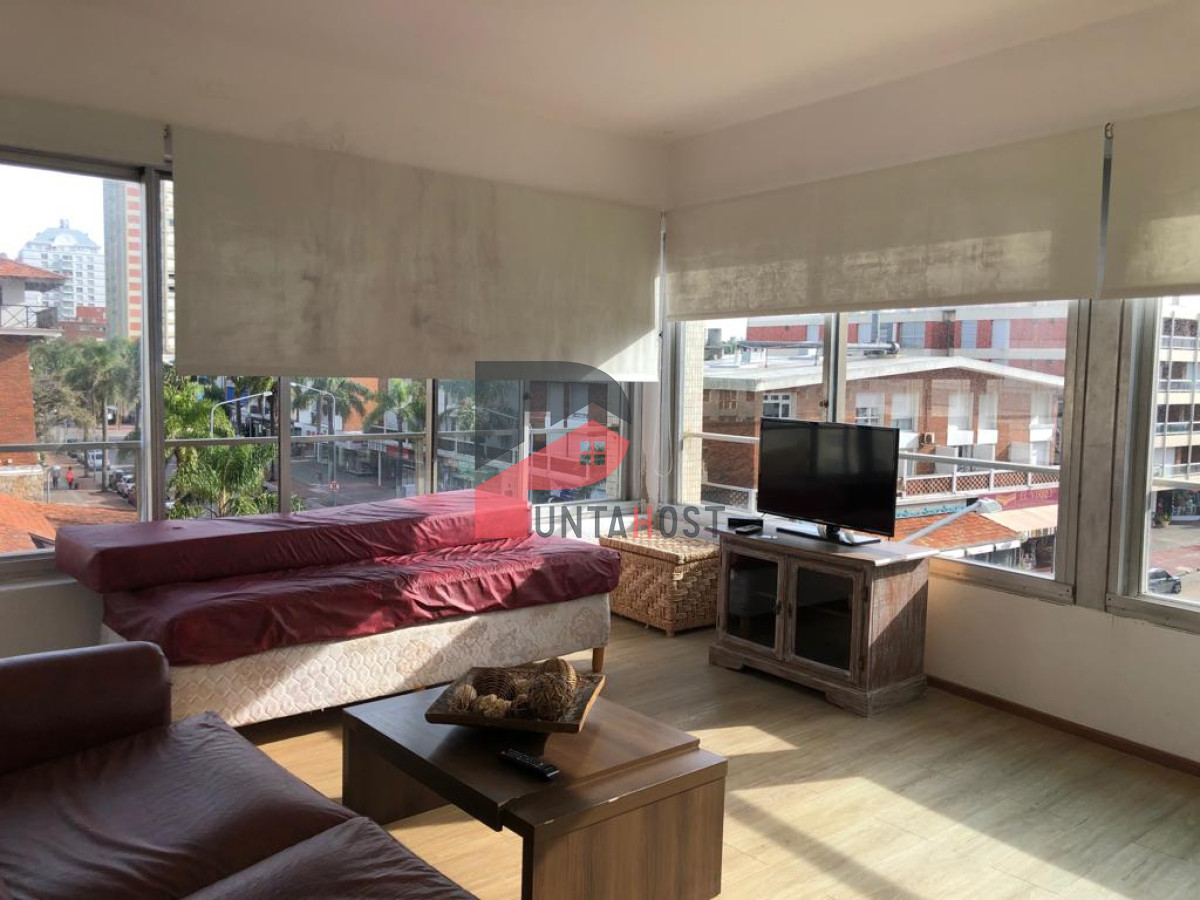 Apartamento ID.119 - Apartamento en venta , Península, Punta Del Este  