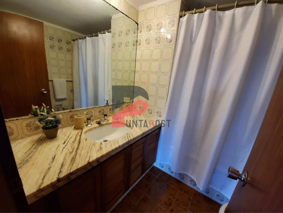Apartamento ID.257 - Proximo al punta shopping - 3 dormitorios todos los servicios..