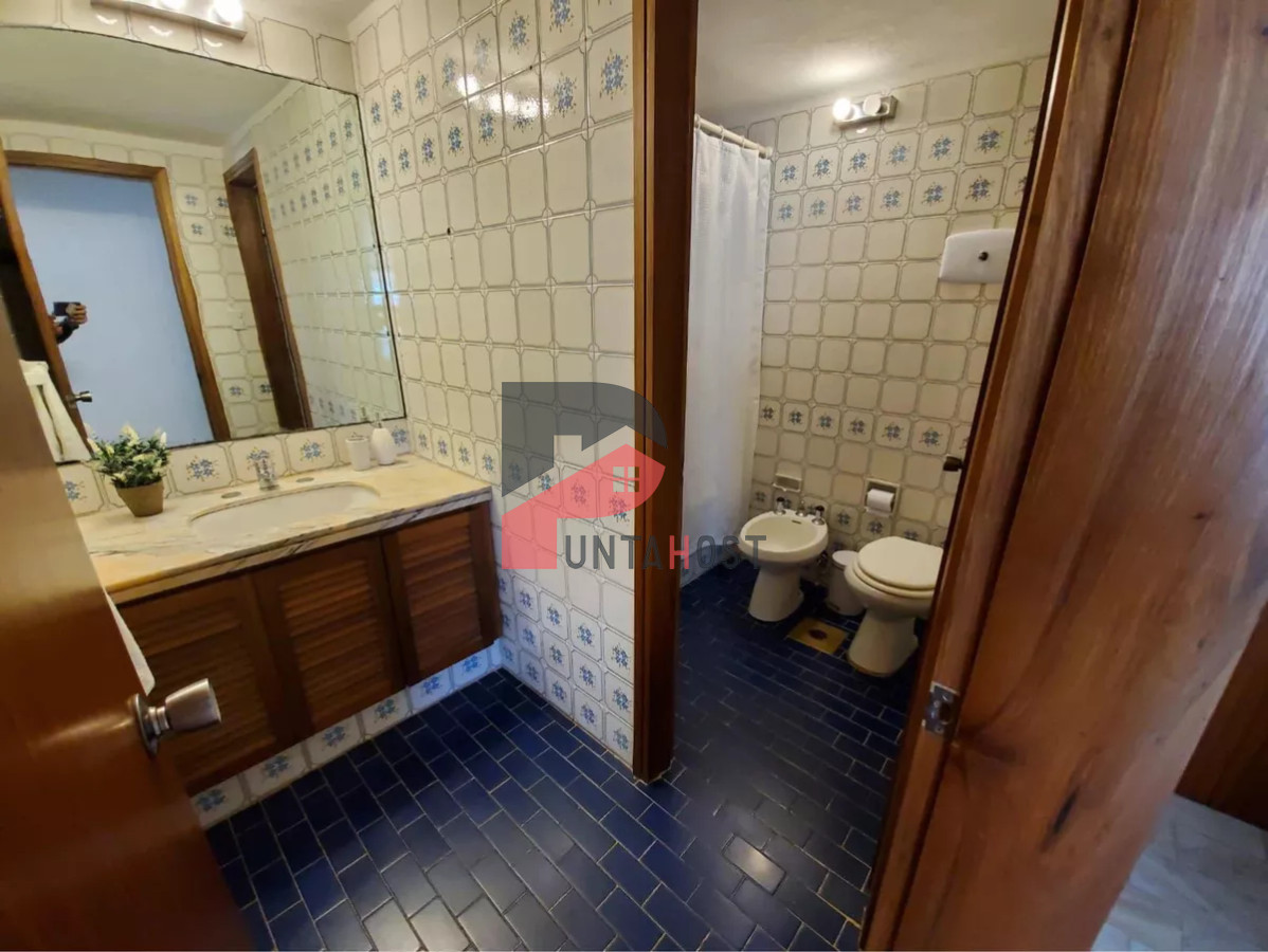 Apartamento ID.257 - Proximo al punta shopping - 3 dormitorios todos los servicios..