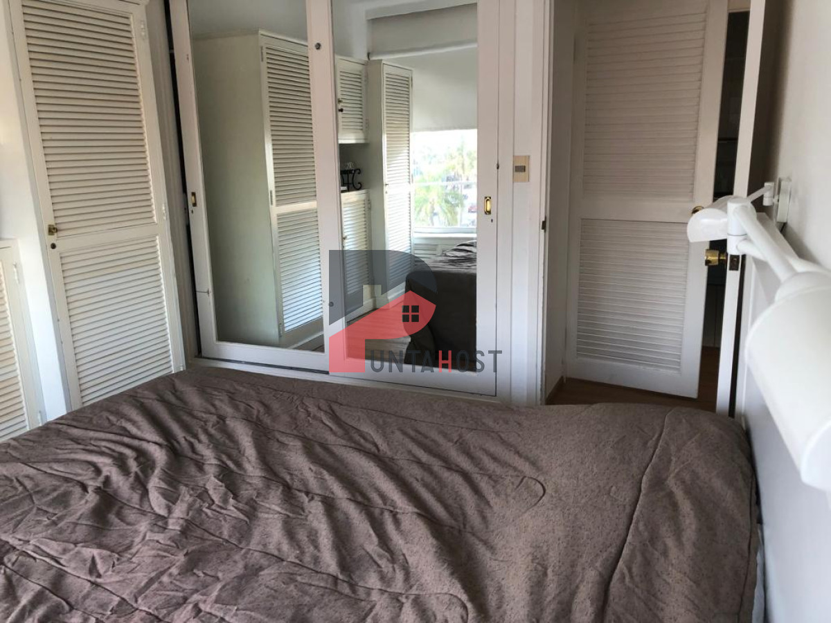 Apartamento ID.119 - Apartamento en venta , Península, Punta Del Este  