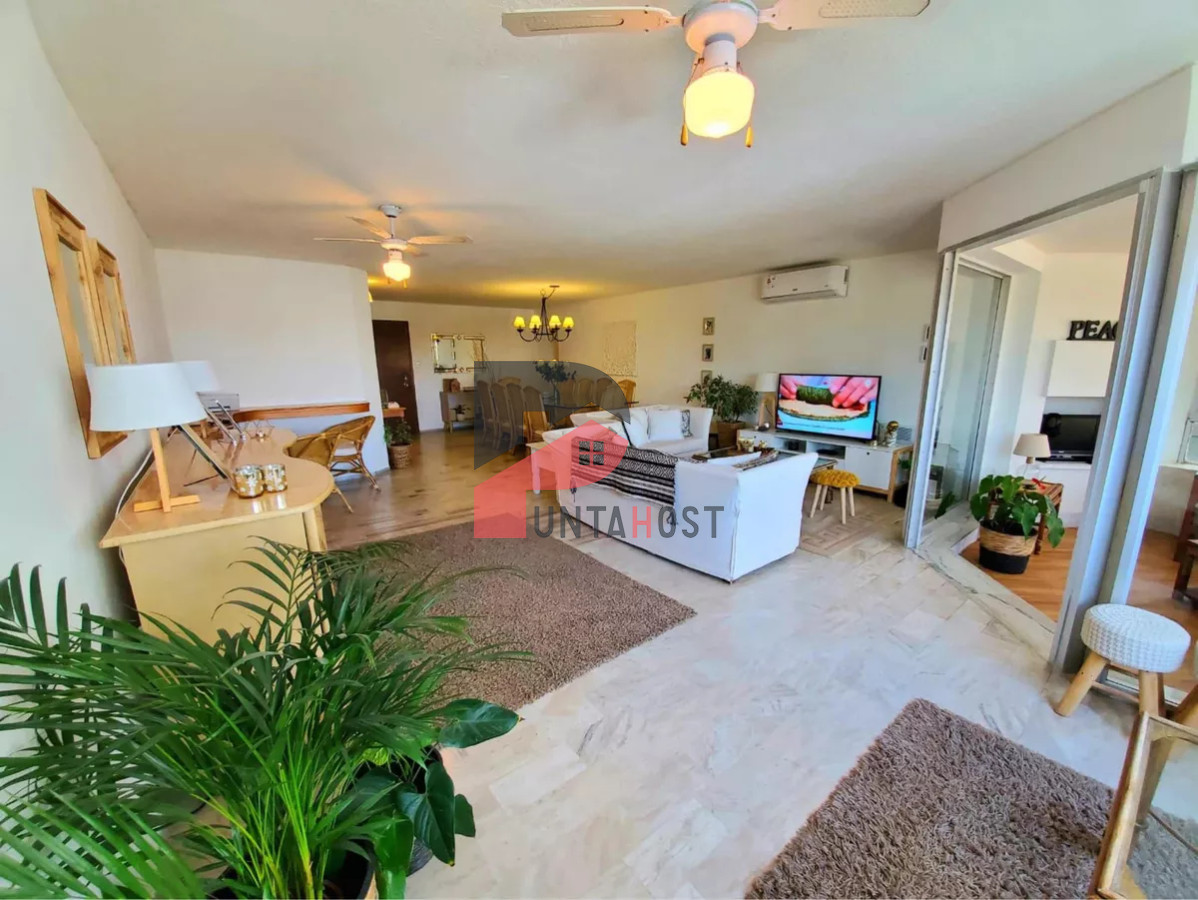 Apartamento ID.257 - Proximo al punta shopping - 3 dormitorios todos los servicios..