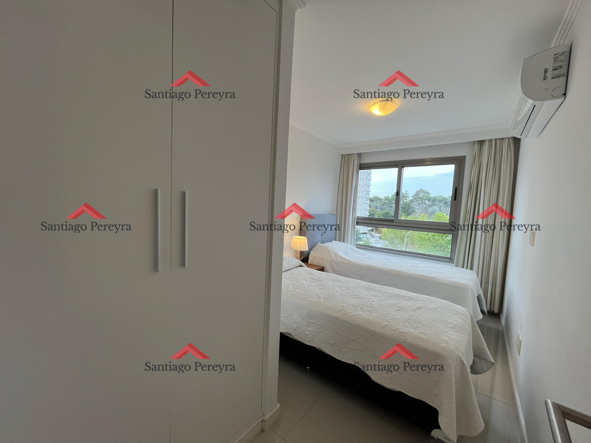 Apartamento ID.16063 - Place Layette - Alquiler anual 2 dormitorios torre de categoría.