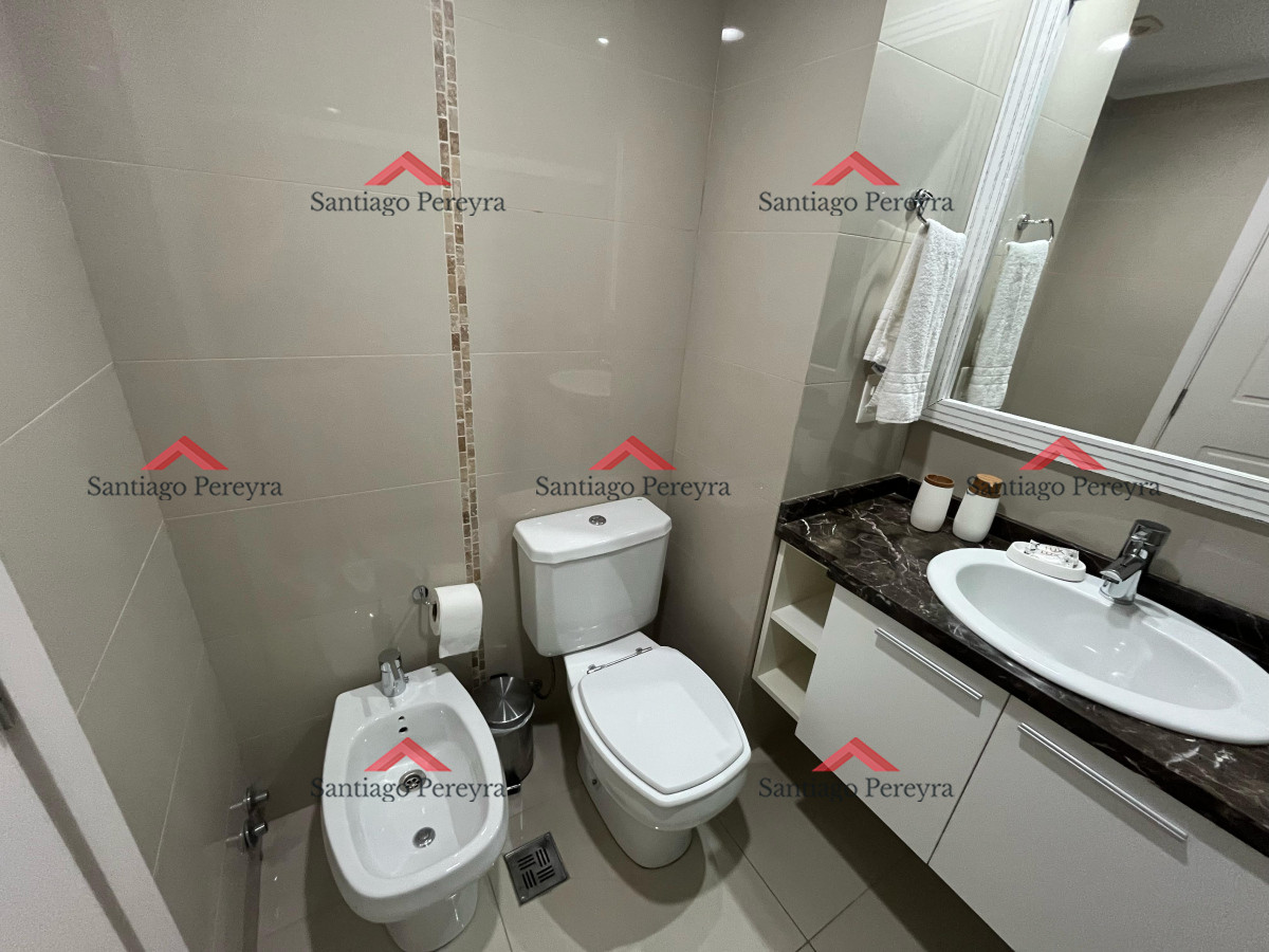 Apartamento ID.16063 - Place Layette - Alquiler anual 2 dormitorios torre de categoría.
