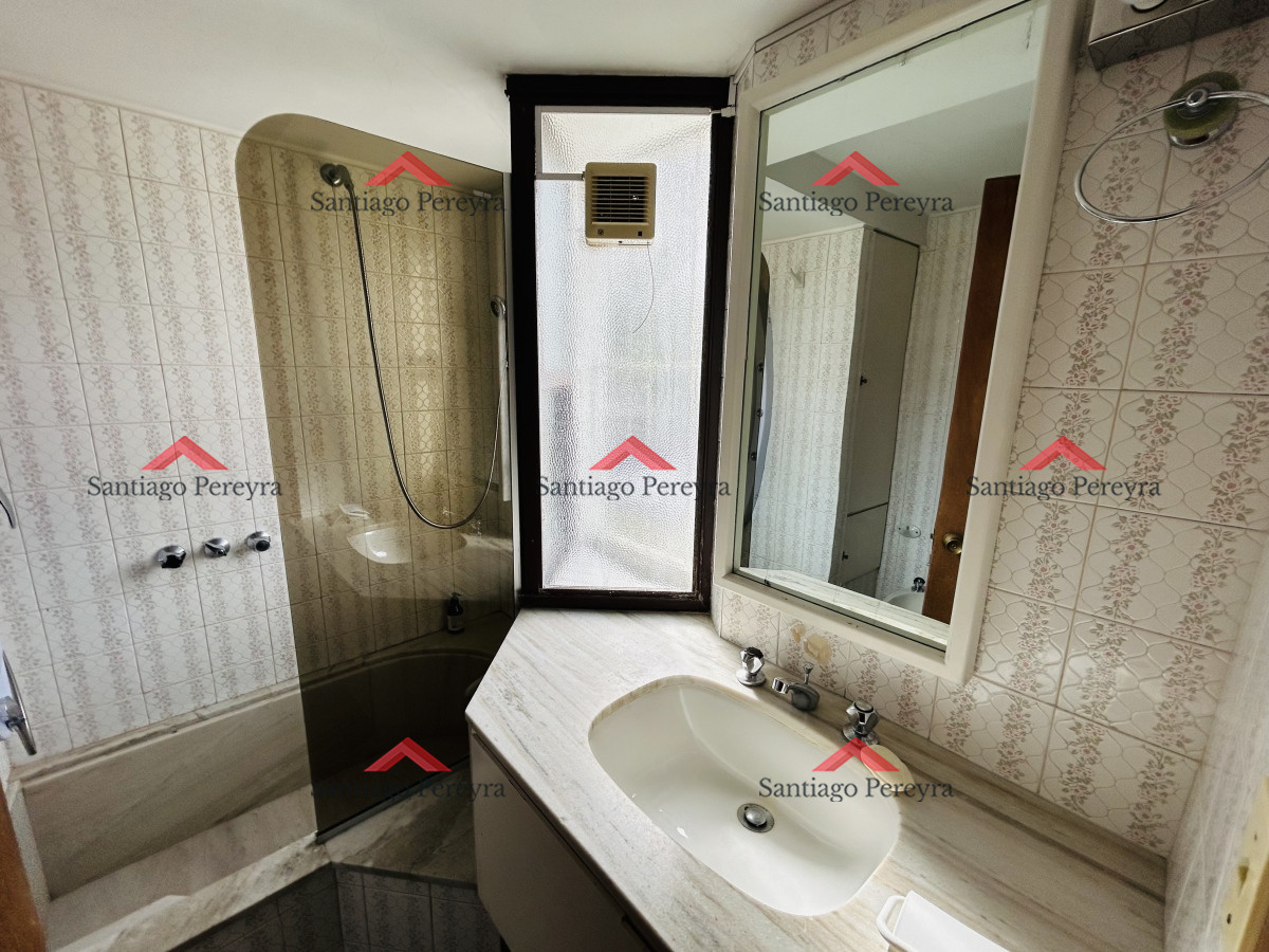Apartamento ID.15125 - Apartamento en Venta Playa Mansa 3 dormitorios