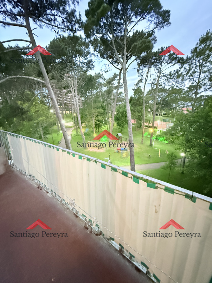 Apartamento ID.12872 - Apartamento en Venta, Playa Mansa, Punta del Este