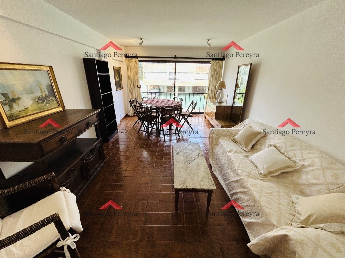 Apartamento ID.15125 - Apartamento en Venta Playa Mansa 3 dormitorios