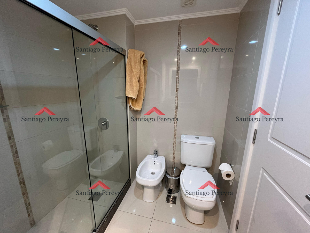 Apartamento ID.16063 - Place Layette - Alquiler anual 2 dormitorios torre de categoría.
