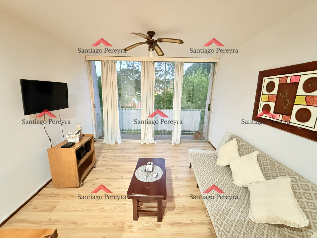 Apartamento ID.12872 - Apartamento en Venta, Playa Mansa, Punta del Este
